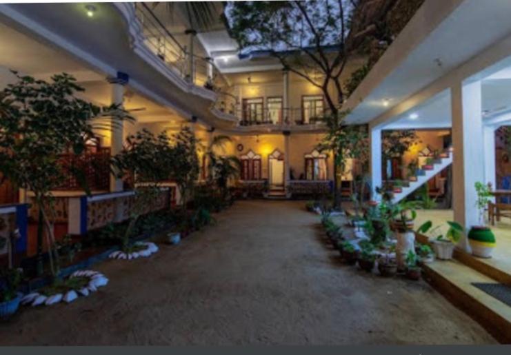Sea Rock Beach Hotel Arugam Bay Esterno foto