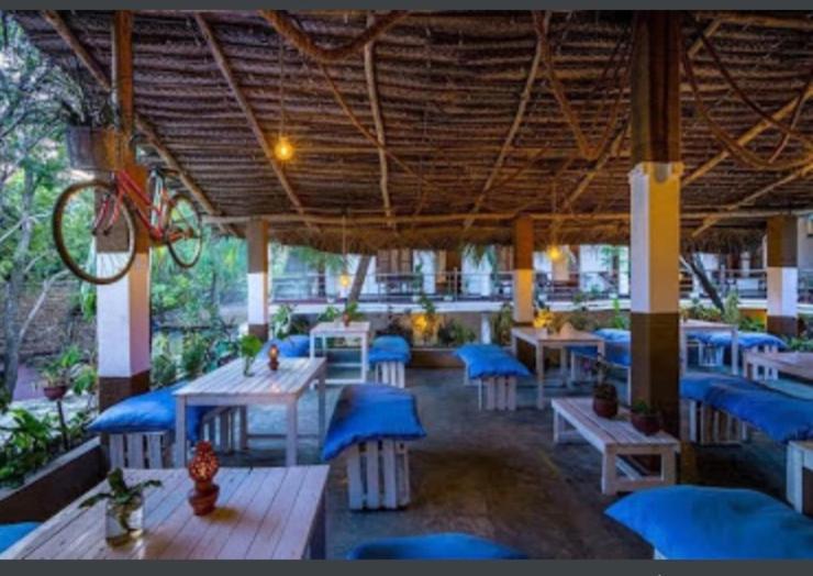 Sea Rock Beach Hotel Arugam Bay Esterno foto